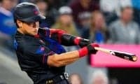 岡本和真 3階席飛び込む特大14号