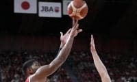 代表復帰の八村塁は前半に18得点