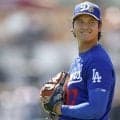 「最高にエモい瞬間」大谷翔平が“盟友”と…「このハグを待っていました！！」古巣とのOP戦でトラウトと再会