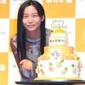 高木美帆さん　サプライズバースデーケーキに感激　「頭真っ白になってます」　２２日が３２歳の誕生日