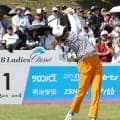 桑木志帆と高野愛姫が首位で並び最終日へ　１打差３位に阿部未悠、呉佳晏ら　国内女子ゴルフ第２日