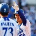 【DeNA】三森大貴、右ふくらはぎの自打球で４回の守備から交代「明日の状態を見て」相川監督