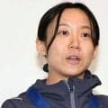 「高木さん、めっちゃ速そう」「この姿がしっくりくる」　冬のレジェンドが鮮やか赤のウェア姿でサドルの上に「長く乗り続けていきたい」と投稿にＳＮＳ反響