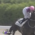 「完全に一皮剥けた」デビュー4年目の21歳若手女性騎手が今年15勝目…豪快アクションにファン称賛「みくちゃん流石！」