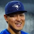 岡本和真、４打数無安打も守備で曲芸並みの美技　ブルージェイズは延長10回制す