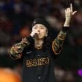 【巨人】kvibabaがスペシャルパフォーマンスに登場　吉川尚輝は拍手