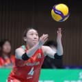 【バレー女子】紅白戦で新チームが本格始動　タイムアウトでは全選手とアクバシュ監督がコートに集まる場面も
