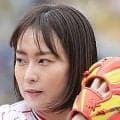 石川佳純さん「メジャーでも笑顔が輝いている」パドレス－ドジャース戦でノーバウンド始球式