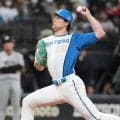 【アクシデント】７回から登板の上原健太　２死取った後、右足負傷で緊急降板