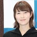 なんでｗ美人バレー元日本代表がスカートゴルフウェアで謎の投球練習　配色が早実似？ファン「スタイル良すぎ」→自ら突っ込み「＃投げ終わった後あご出てる」