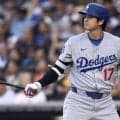 「これが彼をベンチに置かない理由だ」大谷リアル二刀流復活の日に先頭打者アーチで米ファン“最敬礼”「初球ホームランはえぐい」「やはりバケモノ」