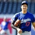 頂上決戦の裏で…大谷翔平が“悪ガキ発動”　ド軍スタッフに謎行動、浮かべた満面の笑み