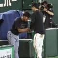 巨人・門脇が後輩・立石を読み切って美技「そこによく打つ。絶対に来ると思った」と三遊間に寄って好捕へ　打っては三塁打と攻守でアピール成功