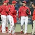 広島悪夢　栗林抹消へ　初回１７球で降板「最初は『つった』という感じ」新井監督明かす「報告では過去にも痛めた箇所」