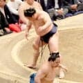 霧島が敗れる波乱、３敗で若隆景と並ぶ　４敗は義ノ富士、伯乃富士、宇良、琴栄峰、藤凌駕の５人に