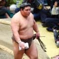 「あれで勝っても何の意味もない」八角理事長が立ち合い変化の伯乃富士に苦言