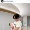 Ｗ杯日本代表・上田綺世、生まれたばかりのまな娘を抱っこ「やさしいパパの顔」「そっくりだぁ〜」「パパ頑張ってね」