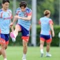 鎖骨骨折のＭＦ鈴木唯人が部分合流で復調アピール「今週１週間かけてコンタクトを確認して…」　負傷して数時間後に手術し、Ｗ杯間に合った