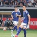 吉田麻也「あさってＬＡに帰る。娘の学校があるので」背番号２２は「もう今日からトミのもの」