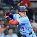 「すでに手がつけられなくなってきた」岡本和真、直近6戦3発　脅威の逆方向弾に米反響「ここまでやるとは思わなかった」「なんて怪物」