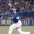 【西武】甲斐野央が愛する家族が見守る中で通算100ホールド到達　降板後は仲間を支える熱い男