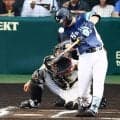 【西武】主砲ネビンが途中交代で球場ざわつく　歩いて帰路へ向かうなど軽症ながら上半身の張りか