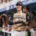 【日本ハム】OBレアード氏がエスコンフィールド初来場　“すしポーズ”で愛され16年日本一に貢献