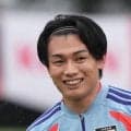 「ばりイケメン」上田綺世anan表紙、中村敬斗とスーツ姿に「カッコよすぎてニヤニヤ」の声