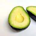 アボカドを毎日食べ続けた結果、体はどう変わる？1週間～1ヶ月の変化
