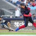 岡本和真は特大14号２ランで勝利に貢献　ブルージェイズは10安打８得点の猛攻で競り勝つ