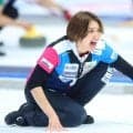 五輪代表フォルティウスは連覇ならず準決勝敗退　北海道銀行に完敗…吉村ショット乱れミス第７Ｅ暗転「私のショットが決まらなくてチャンスをものにできなかった」