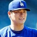 山本由伸が向ける“特別な表情”　撮影した意外な人物…海外虜「どこでDLできる？」「かわいい」