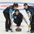 【カーリング】女子決勝第6E　SC軽井沢ク上野美の最終投が決まり２得点　3－4で追い上げる
