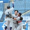関大が５４年ぶりＶ　１点差逃げ切った　米沢→百合沢→中原でリレー　最後は三者連続空振り三振
