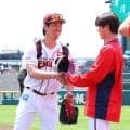 広島ファンが異例の「前田健太コール」右翼席から響き渡る　マエケンも感謝「頑張ります！」