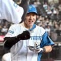 日本ハム・ドラ３大塚、出場５戦３発のアーチ量産　新ポーズも披露「自分の家はそば屋ですし…」