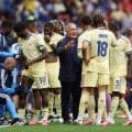 【Ｗ杯】初出場キュラソーってどんな国？　指揮官は史上最年長７８歳　人口は最少１５万人　バレンティンの故郷…あす２時ドイツと初戦