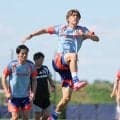 【Ｗ杯】小川航基が“実質２日連発”！　追加招集の町野修斗もゴール　森保ジャパンがＵ-１９日本代表に２-０…練習試合