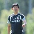 森保監督の“無表情”が国内外で話題に