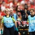 危険タックルのカタール選手、カナダのロッカールーム訪れ謝罪　カナダ監督「骨折れる音がした」