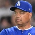ドジャース　タッカーが緊急交代「腰のけいれん」と球団発表　二塁塁上で突然座り込む→代走コールが送られる