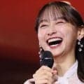 「見てるだけで笑顔になるわ」25歳女優が“素の表情”連発…日本歓喜の4ゴールに大はしゃぎ「かわいすぎるやろ」【W杯】