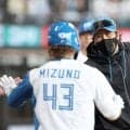 【日本ハム】新庄監督２回の守りで外野手３人シャッフル「矢沢君をめちゃくちゃ前に」意図明かす