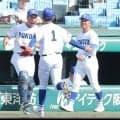５７年ぶり出場・横手の応援団で一塁側アルプスが超満員！紫色に染まったスタンドが大きく揺れる「人の数えぐいな」「泣きそうになる」「昨日の福山以上？」