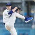 ロバーツ監督「今夜は切迫感、緊張感のようなものが見えた」ナインをたたえる「本当にいい試合」