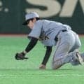 【阪神】中野拓夢「いいプレー」一、二塁間に抜けそうな当たりに追いつき倒れ込みながら一塁送球