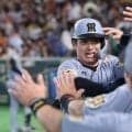 「8月だけで4本はほんまに凄いわ」敵地で“G倒”3タテ！逆転2ラン「夏男すぎる」…23年ドラ1右腕にプロ初勝利をもたらす貴重な一発