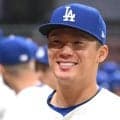 山本由伸　カーショー氏のボブルヘッド告知動画にひょっこり登場　レジェンド左腕が「Ｏｈ～ヤマ！」満面笑み　流暢なあいさつかわす
