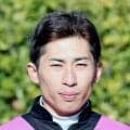 木幡巧也騎手が負傷のため新潟８Ｒ以降で乗り替わり　６Ｒ・阿賀野川特別のパッションリッチで落馬のアクシデント  1