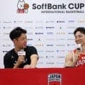 河村勇輝と佐々木隆成が試合後会見でニコニコ「同郷にすごい先輩が」日本代表戦後の会見で褒め合う